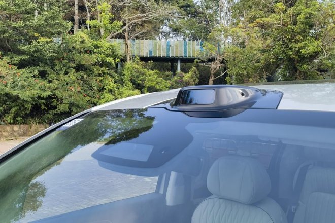 Huawei's "Shuangzhi" empowers to test drive the brand-new Lantu Dreamer Gankun Edition.