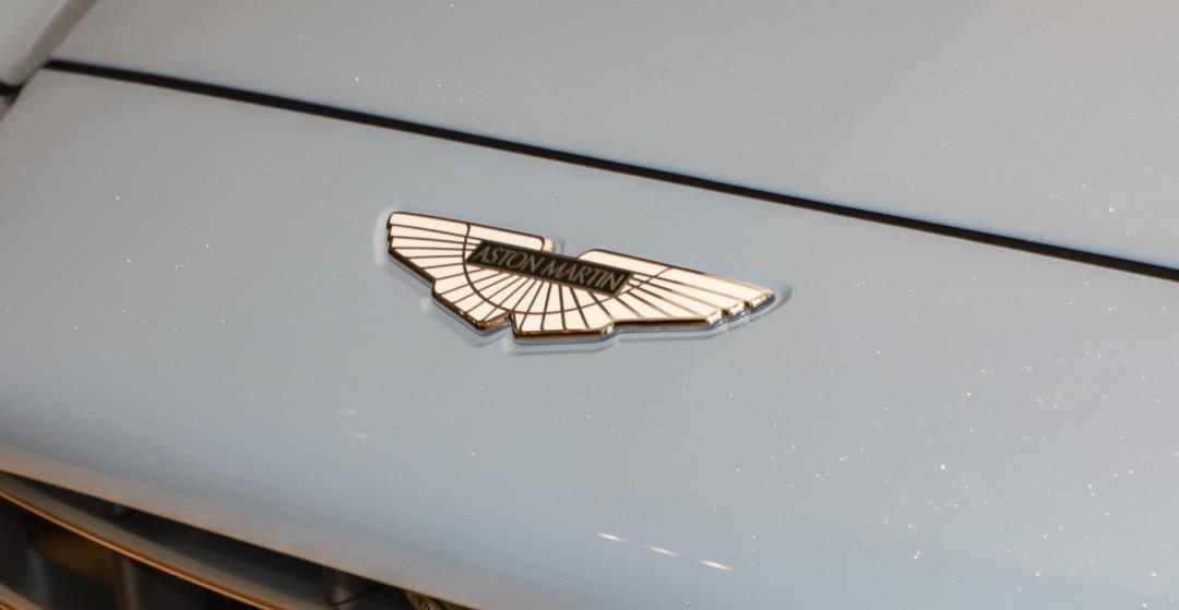 Official announcement! Geely buys aston martin.